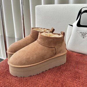 UGG Classic Ultra Mini Platform Boot